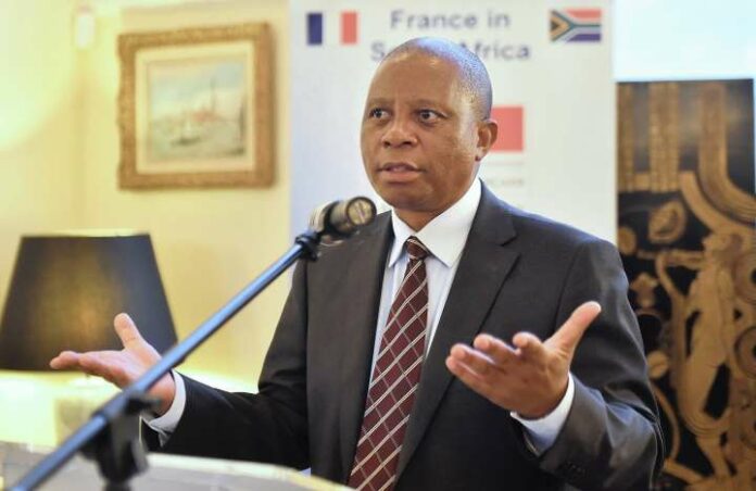 The Hairman Show flops: Mashaba's corruption bust falls flat