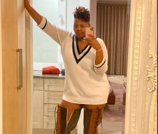Anele Mdoda’s thigh-high boots leaves her fans in stitches