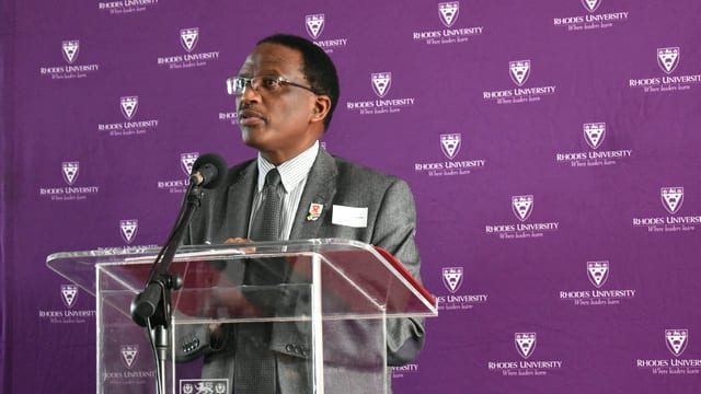 Dr Sizwe Mabizela.