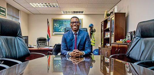 Baloyi accuses ANC government of financial mismanagement