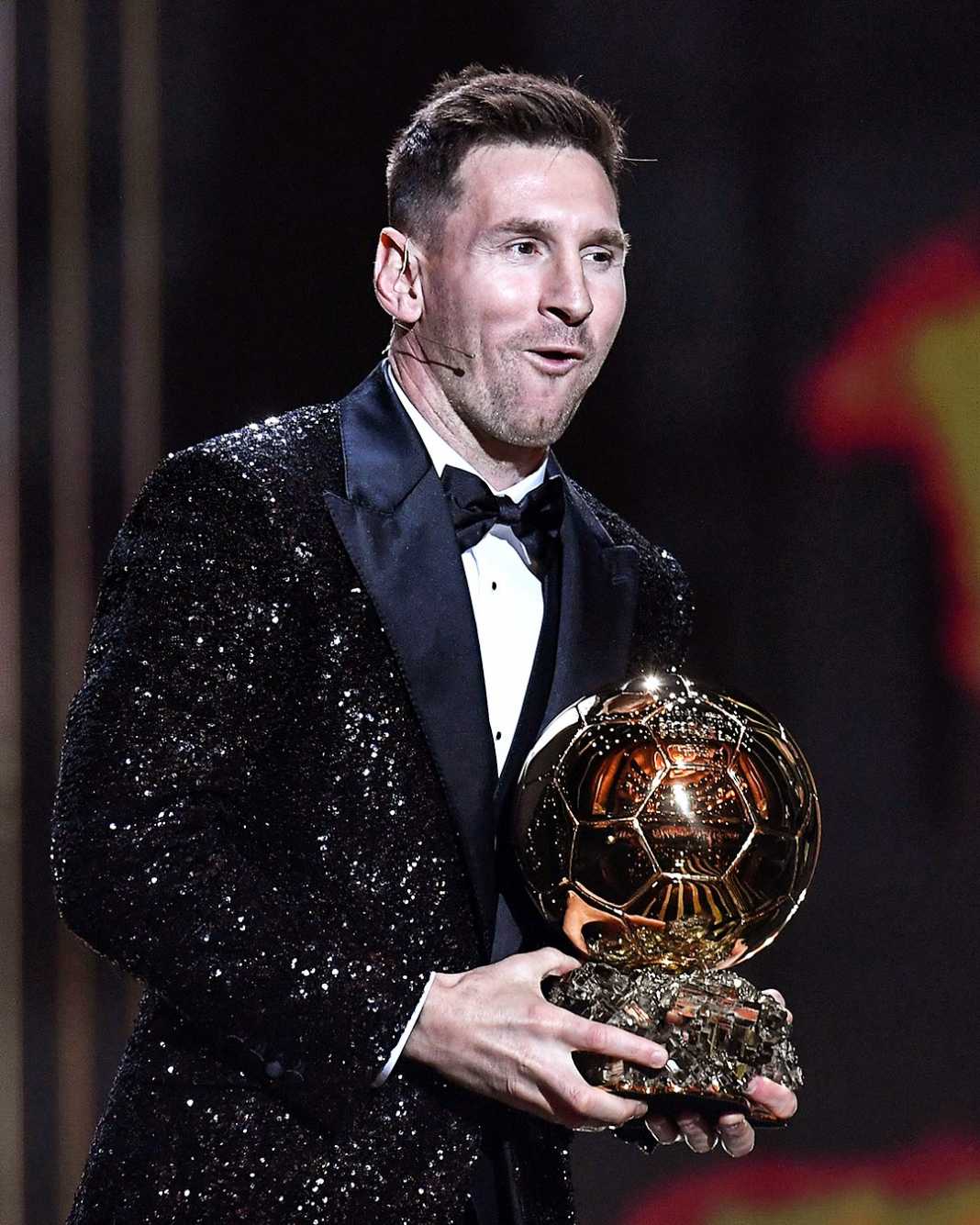 (Bank) Ballon d'Or 2021 Recap: Messi, Putellas crowned as World's best ...