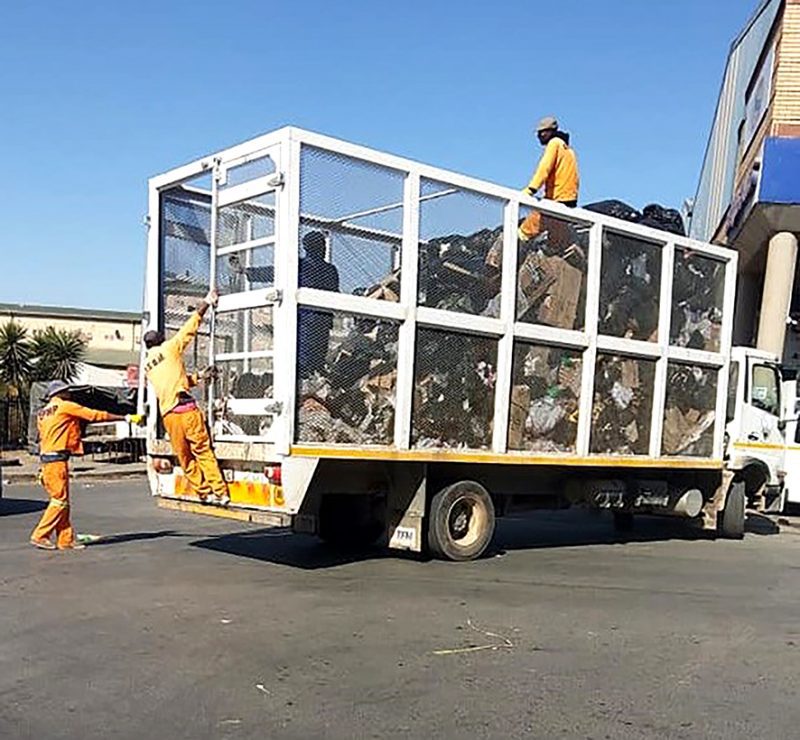 Lack of refuse removal worsens climate change