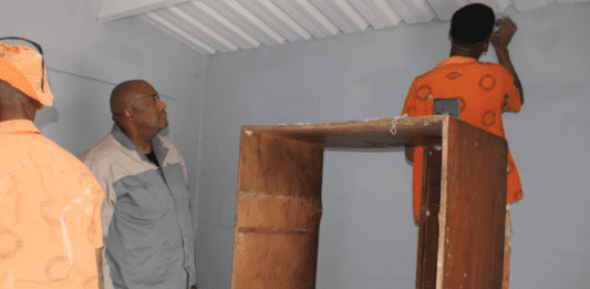 Gayton McKenzie ,Inmates Fixing GBV victim .Photo :Facebook Gayton McKenzie