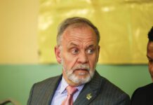 EFF’s Carl Niehaus calls Roelf Meyer appointment a ‘national humiliation’ Carl Niehaus criticises Meyer's appointment