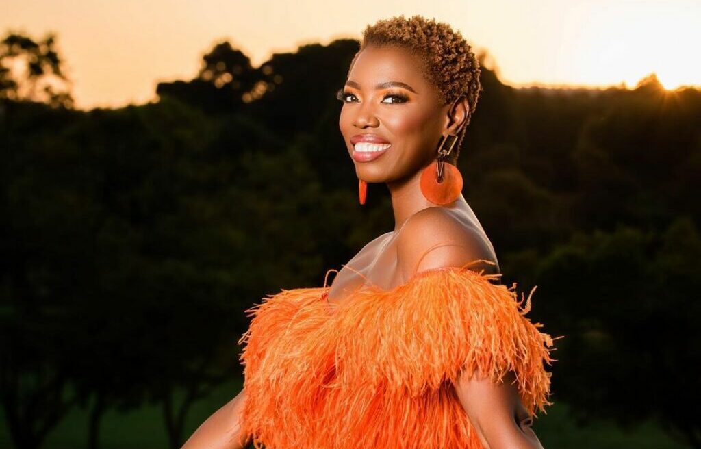 Lira skips performance