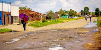 Mpumalanga community shuts town over damaged road
