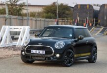 MINI marks 24 years in SA with Heritage Day Johannesburg convoy