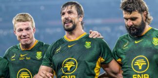 Eben Etzebeth lining up with his Boks teammates